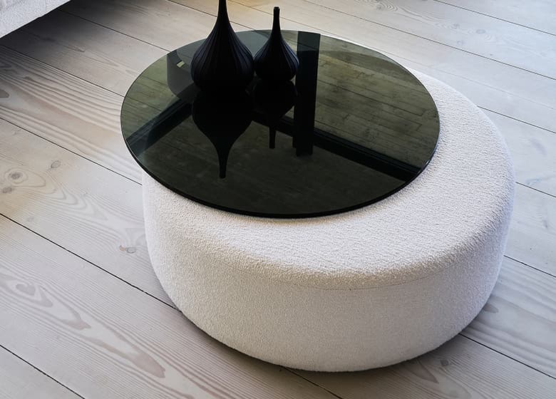 Couch- % Beistelltisch