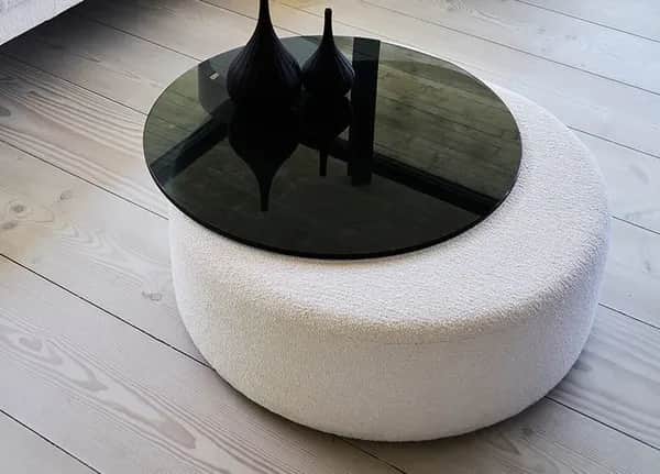 Couch- % Beistelltisch