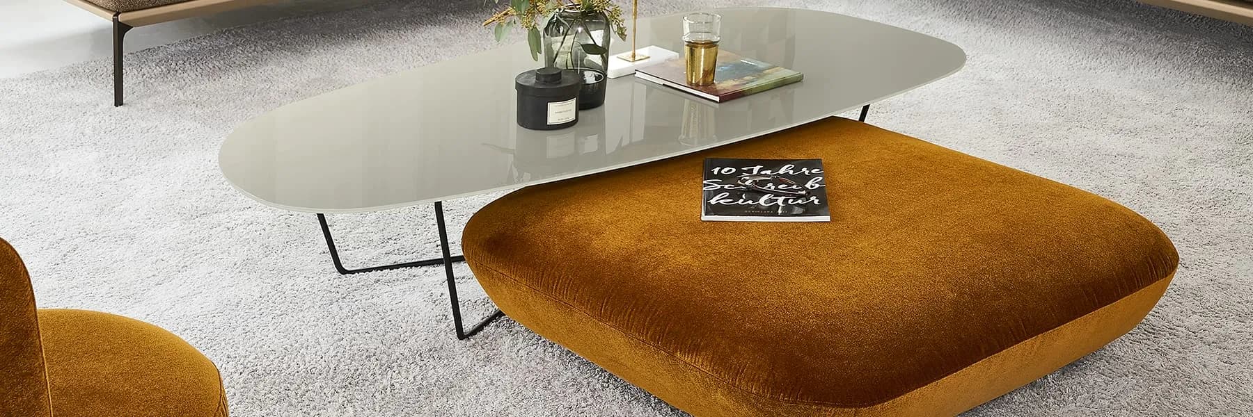 Couch- % Beistelltisch